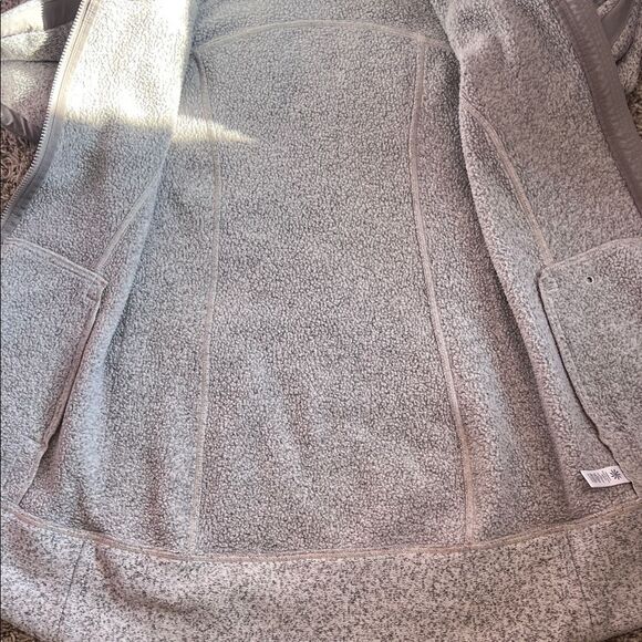 Like New! Athleta Stronger Hooded Jacket Zip-Up Gray Pockets in Size XS - Picture 14 of 14
